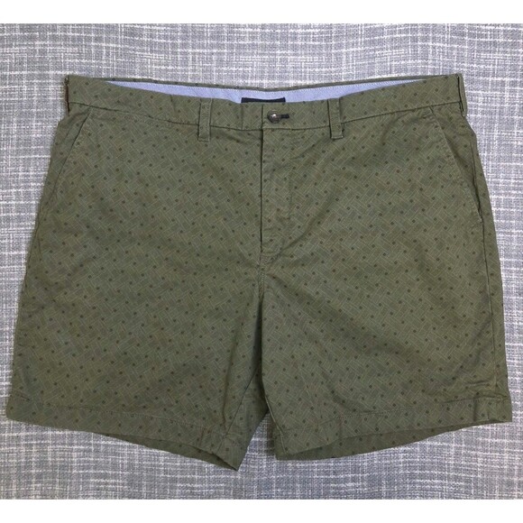 Tommy Hilfiger Classic Chino Short Men's 40 Olive Green Chevron Pattern - Picture 2 of 8